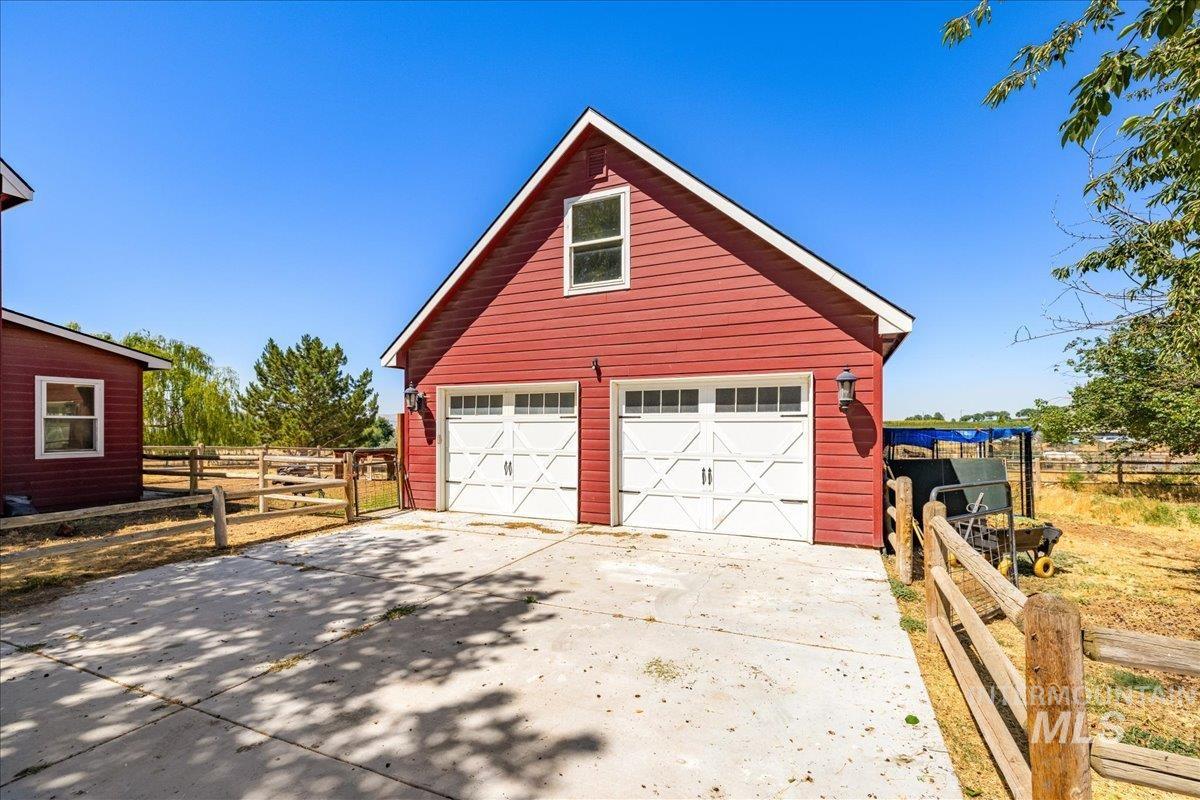 20169 Hoskins Rd
