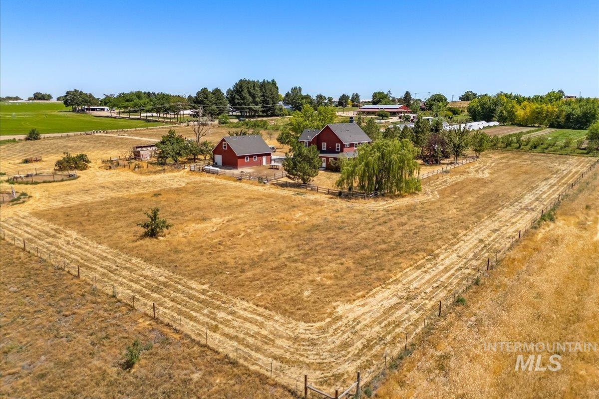 20169 Hoskins Rd