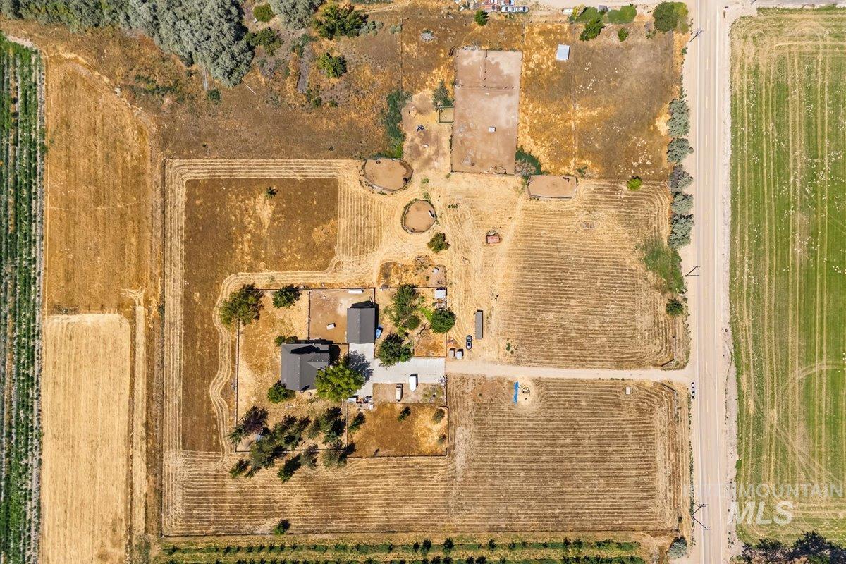 20169 Hoskins Rd
