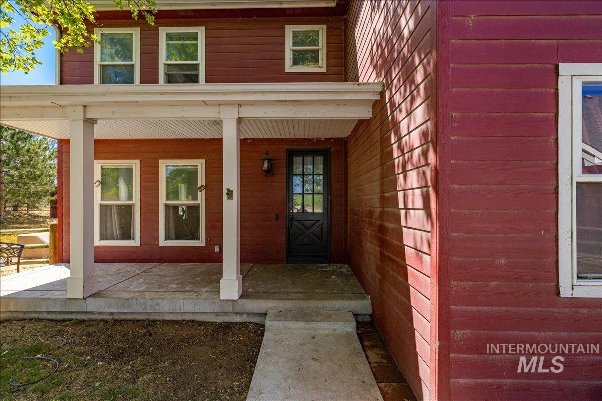 20169 Hoskins Rd