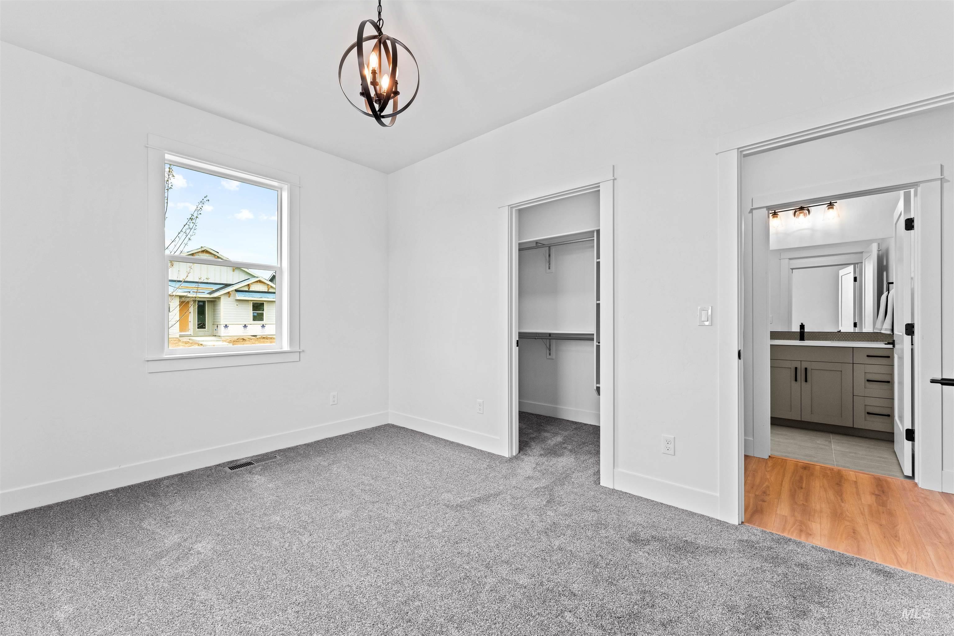 9943 W Sunberry Ct