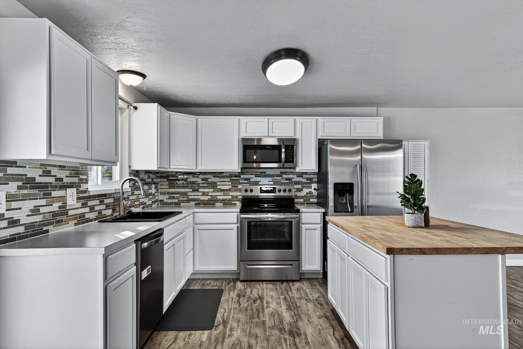 10001 W Fox Brush Dr