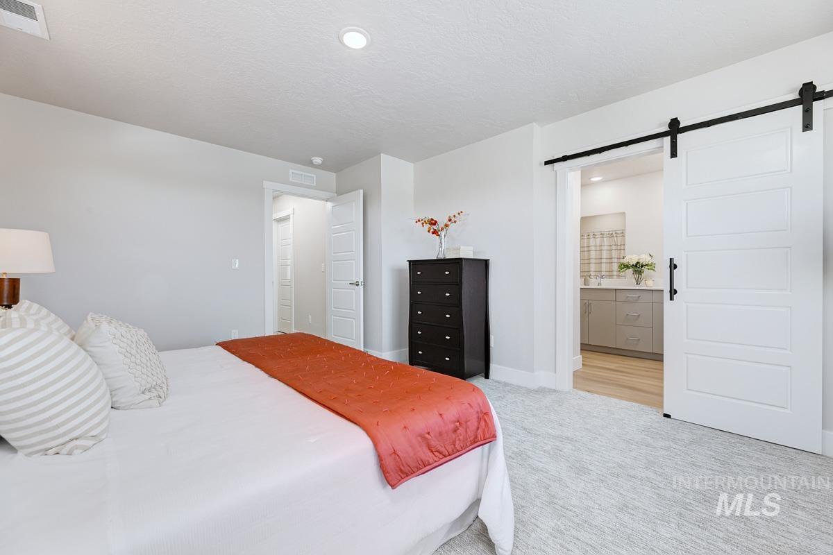 2281-2299 N Shaelyn