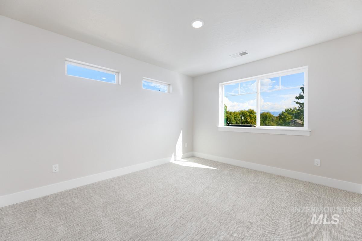 2281-2299 N Shaelyn