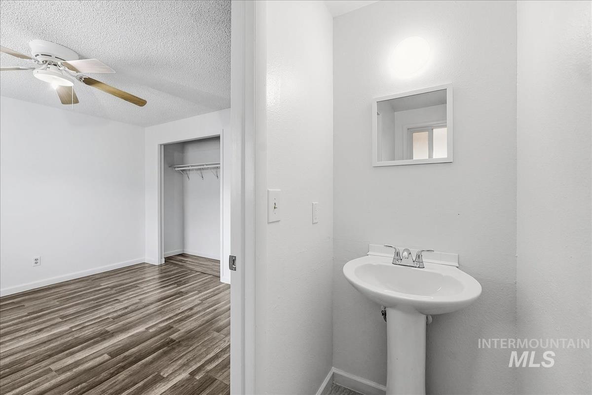 4151 N Patton