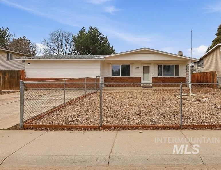 4151 N Patton