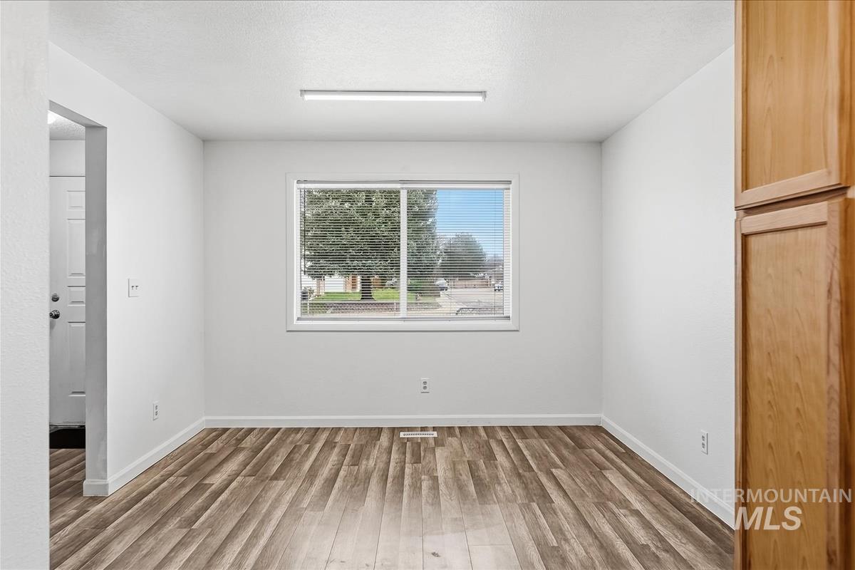 4151 N Patton