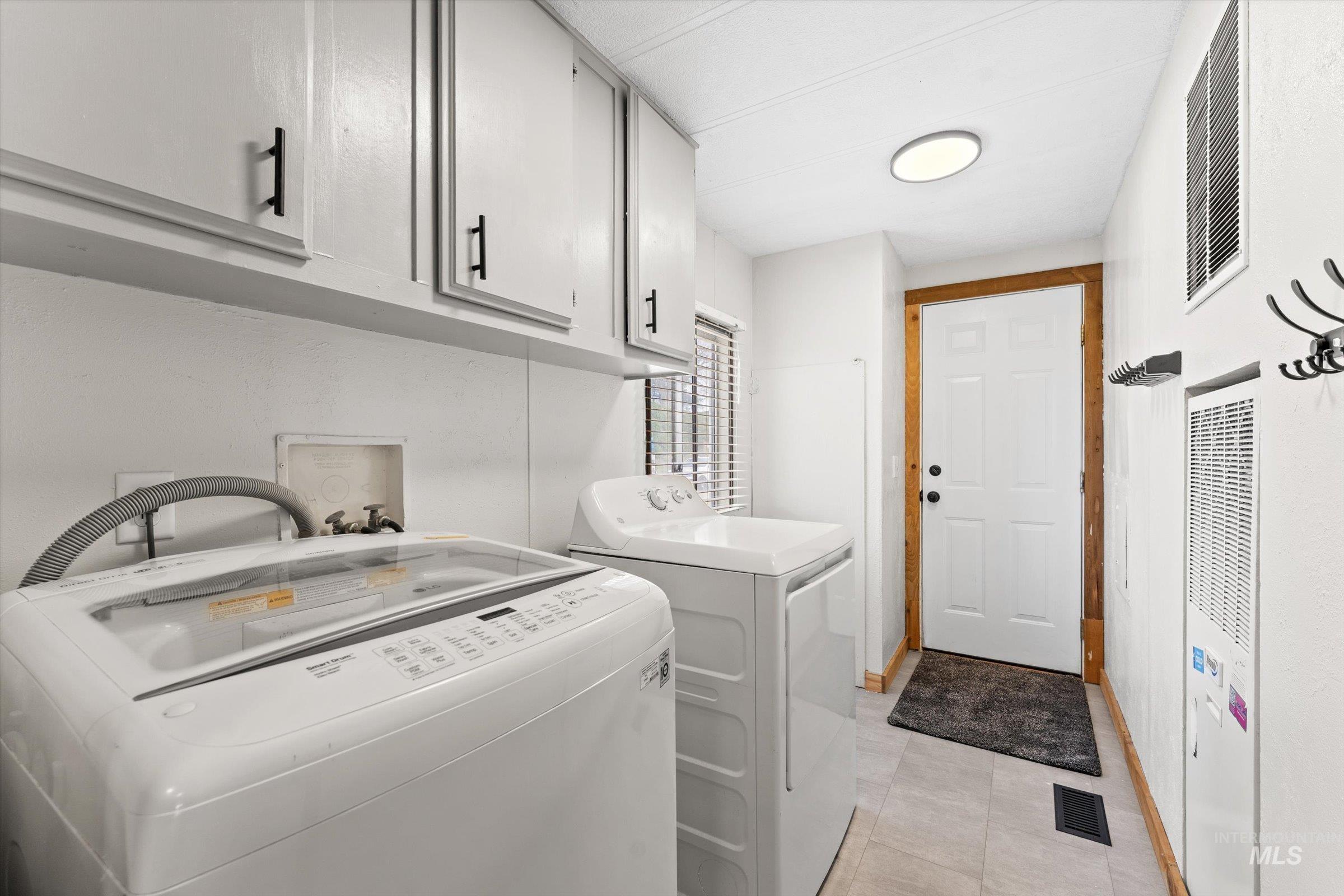 10653 Valley Hi Road