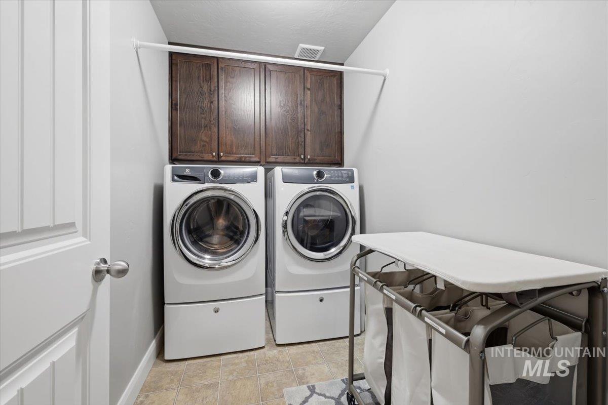 9382 S Updale Avenue