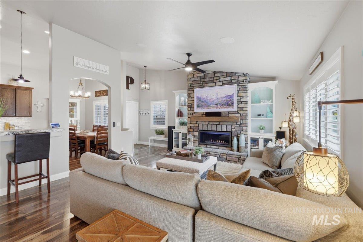 9382 S Updale Avenue