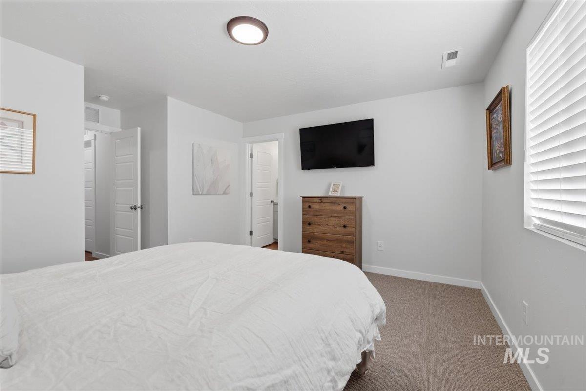 5496 S Desert Cactus Ave