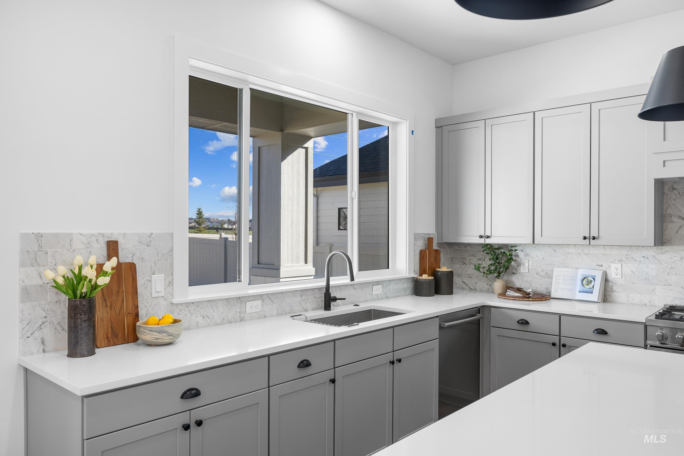 9848 W Aviara Street