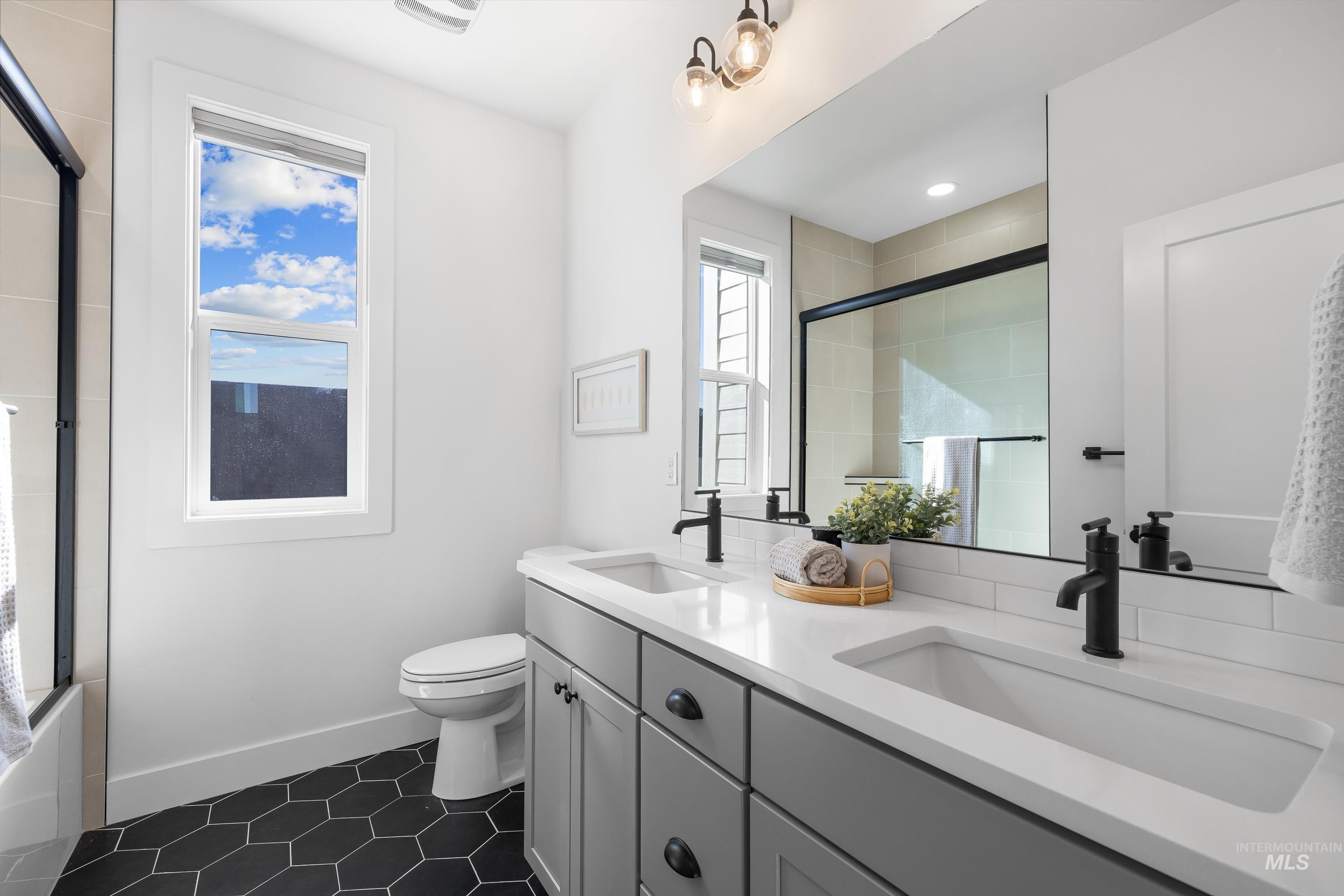 9848 W Aviara Street