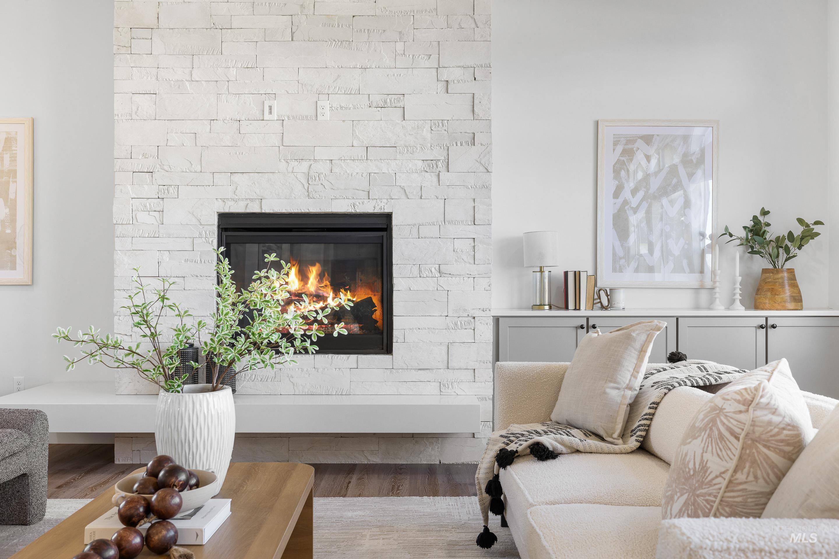 9848 W Aviara Street