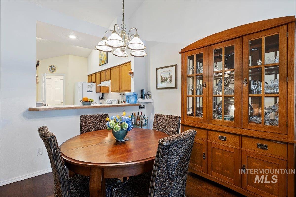 3357 W Fieldstream Ln