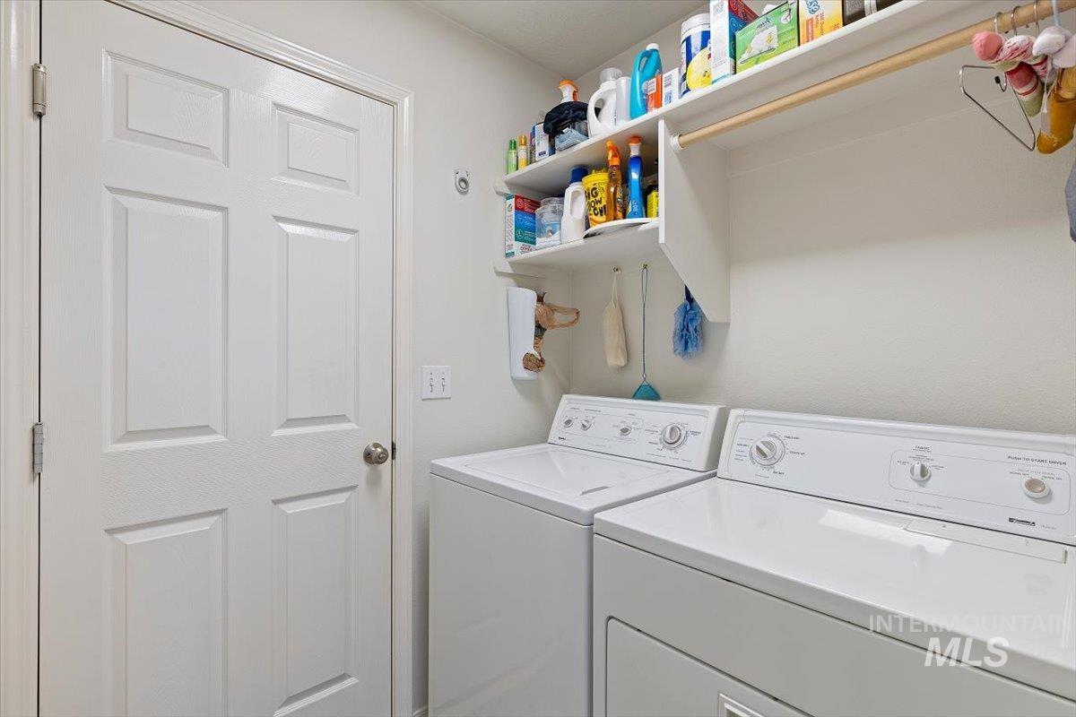 3357 W Fieldstream Ln