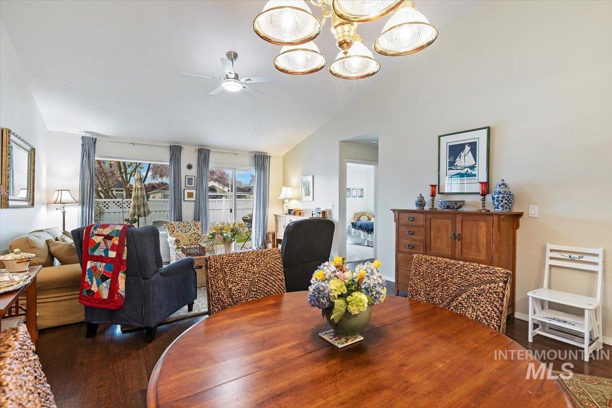 3357 W Fieldstream Ln