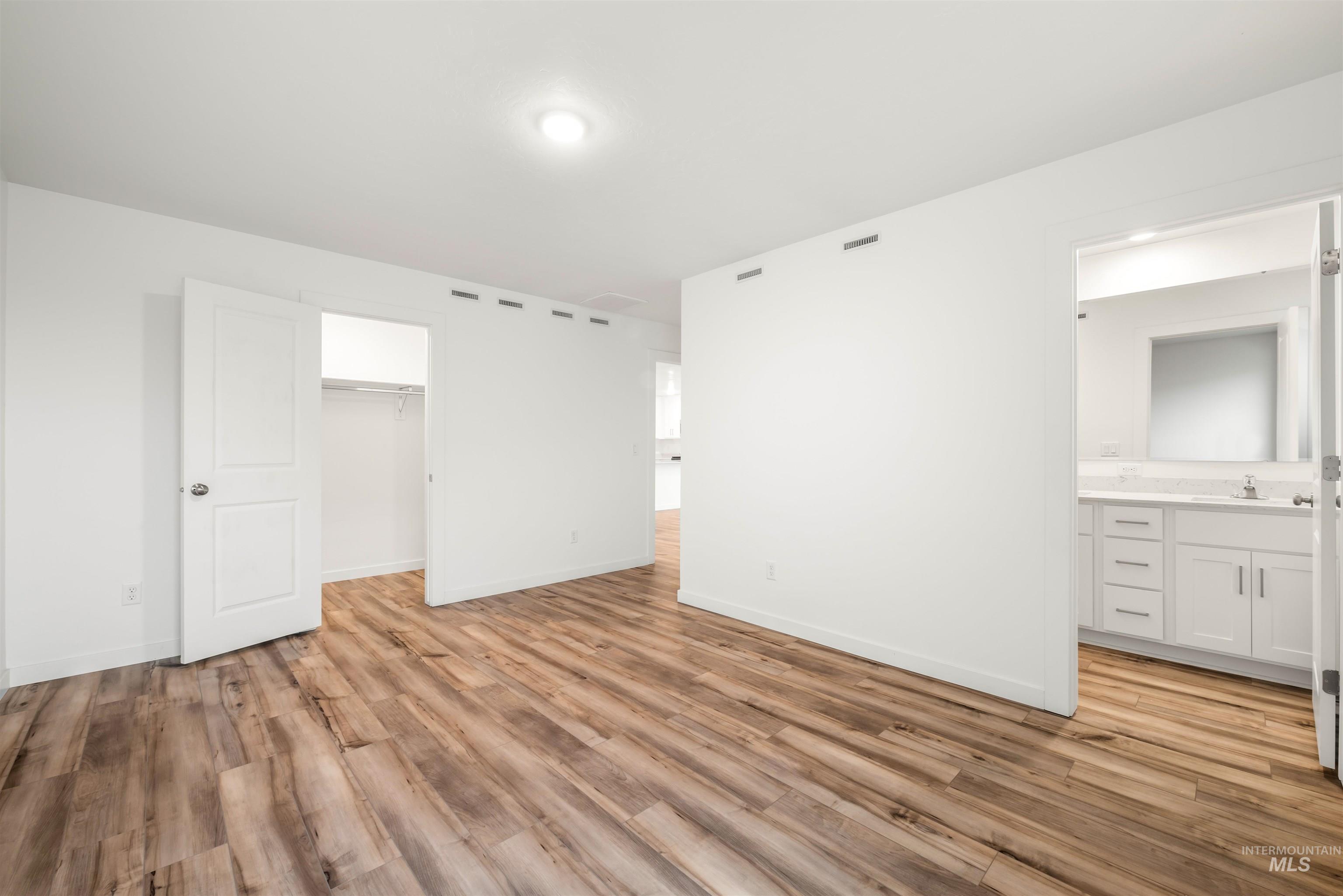 11124 Maroon Bells Dr
