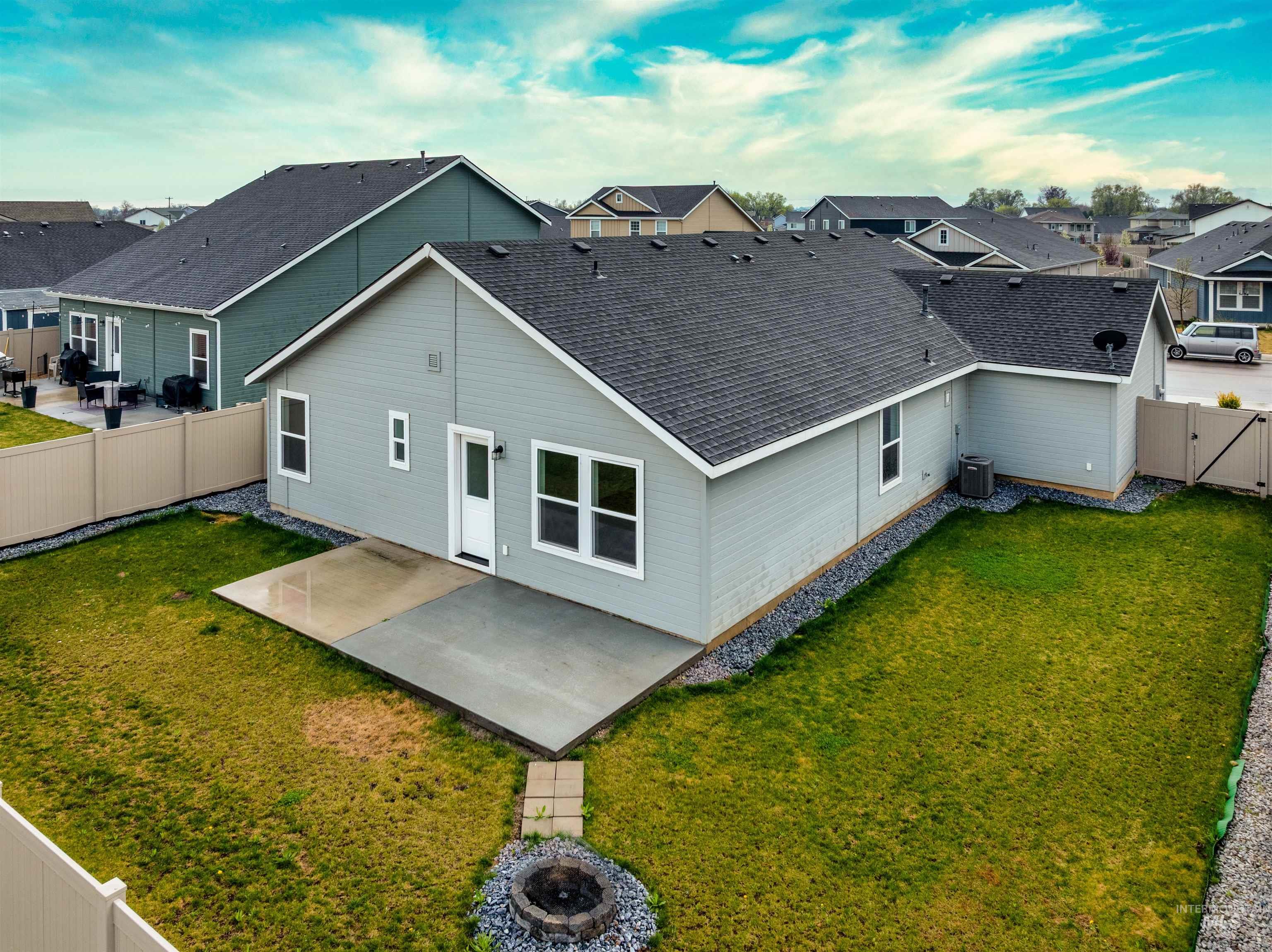 11124 Maroon Bells Dr