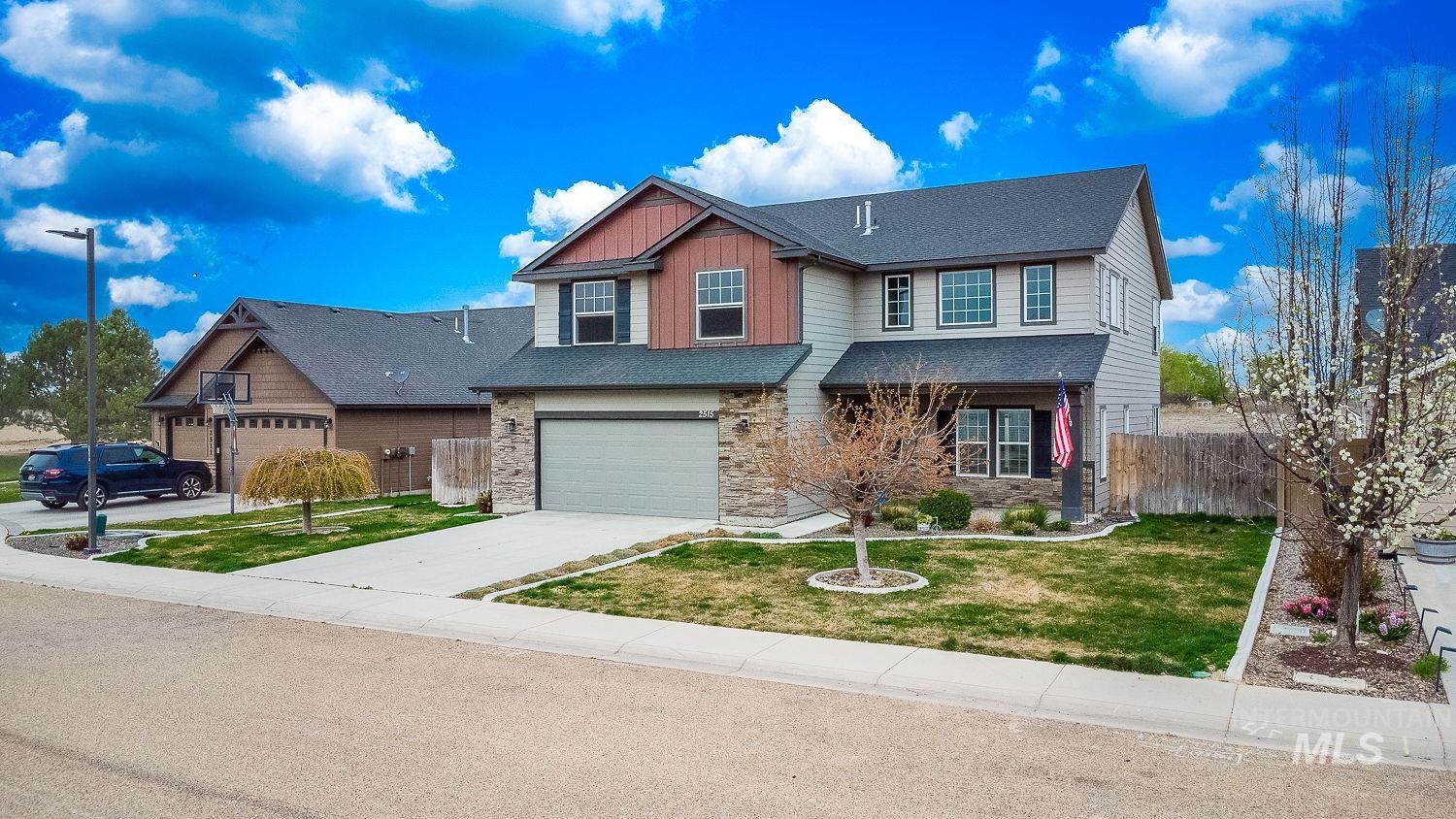 2515 Fallcrest St.