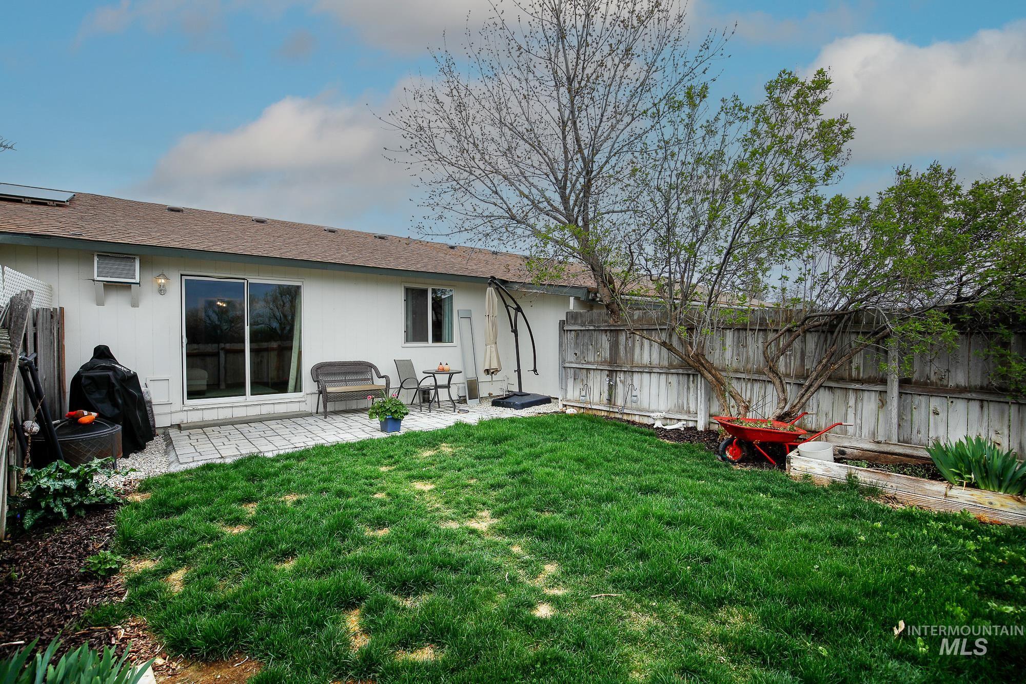 10534 W Fox Ridge Dr