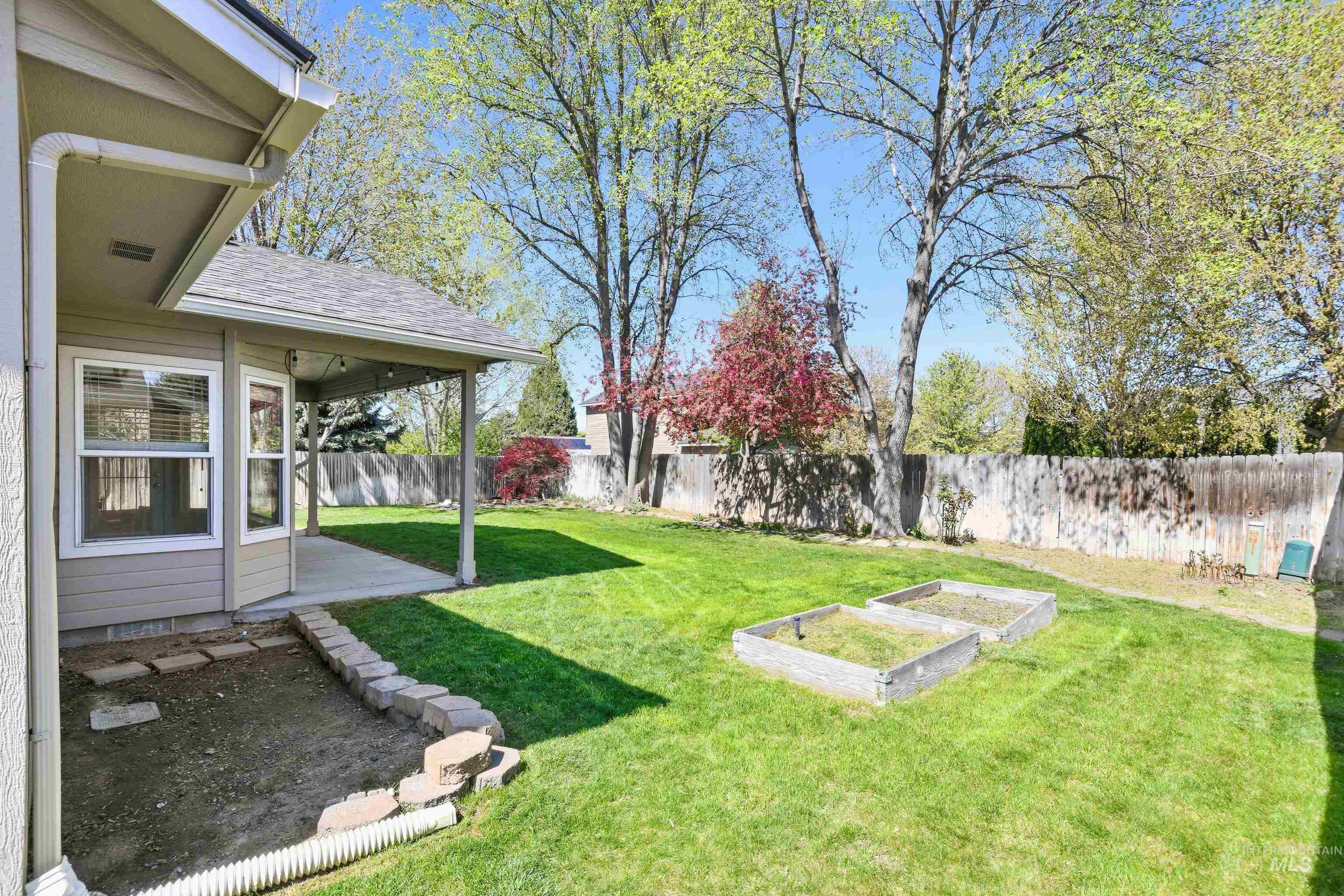2250 E Katelyn Dr