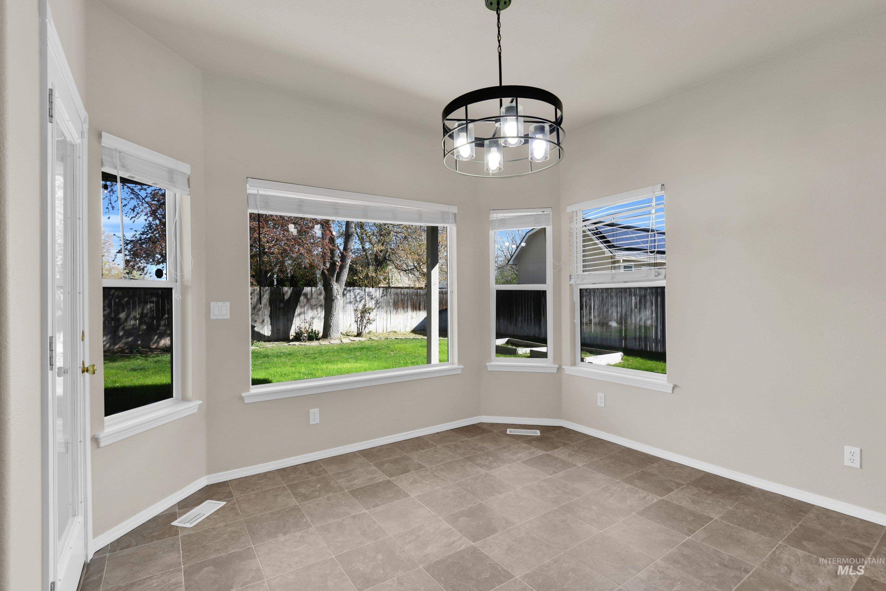 2250 E Katelyn Dr