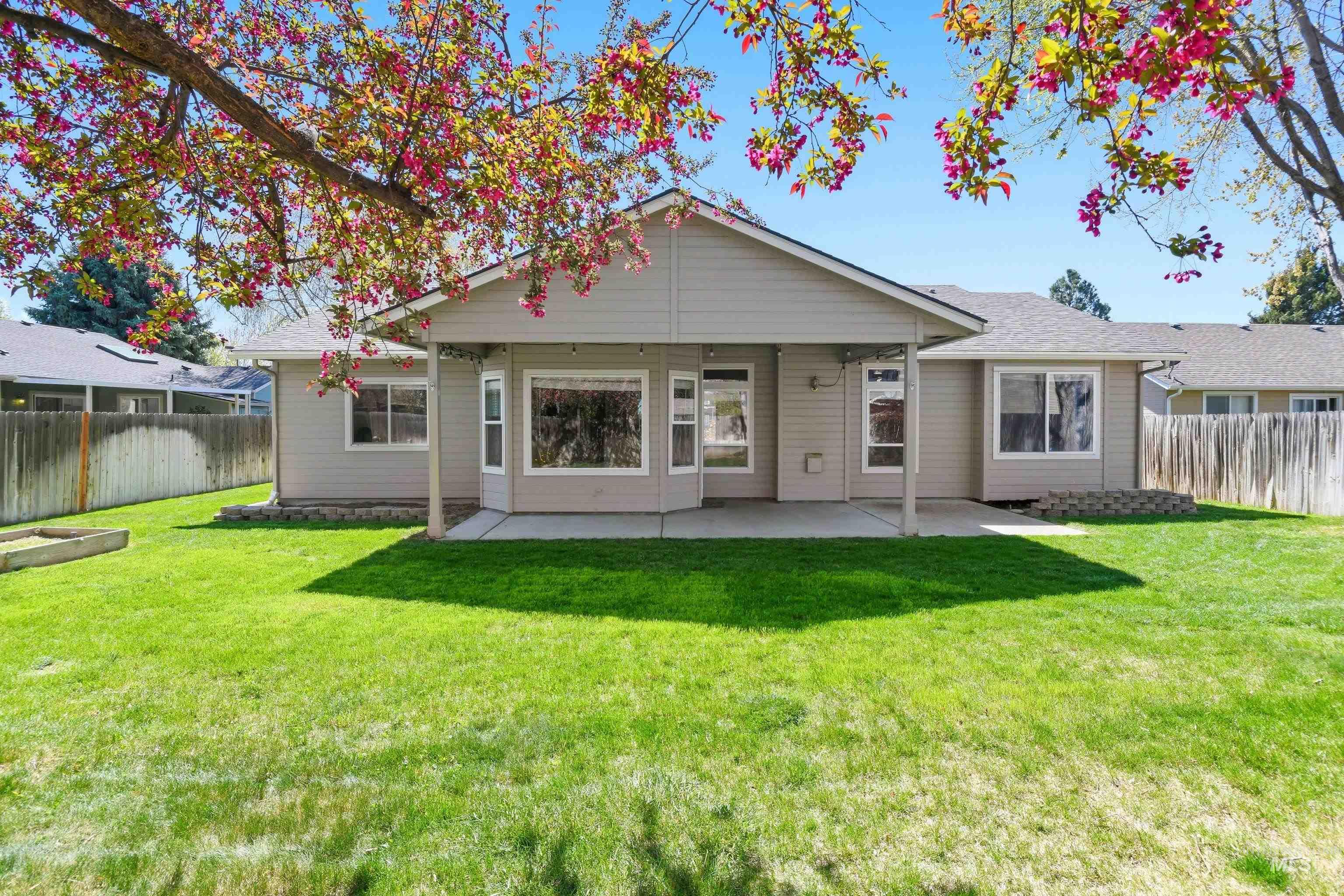 2250 E Katelyn Dr