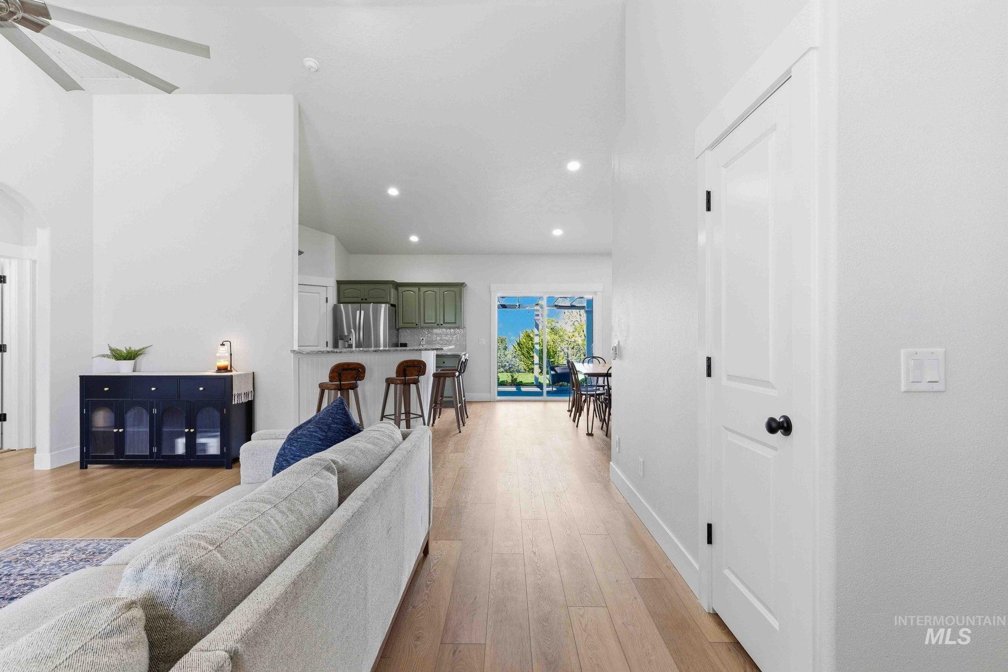 3941 Vista Ridge Lane
