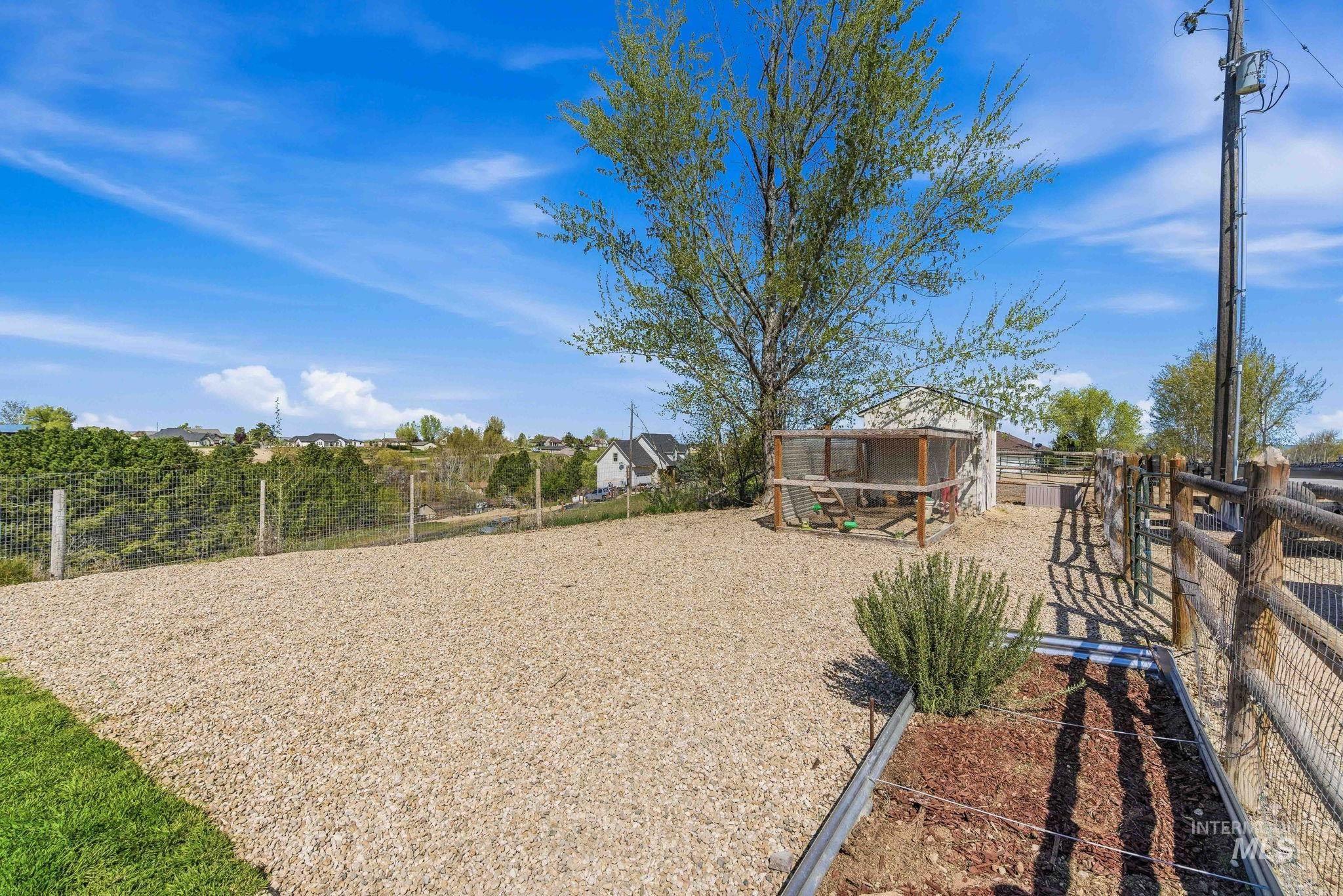 3941 Vista Ridge Lane