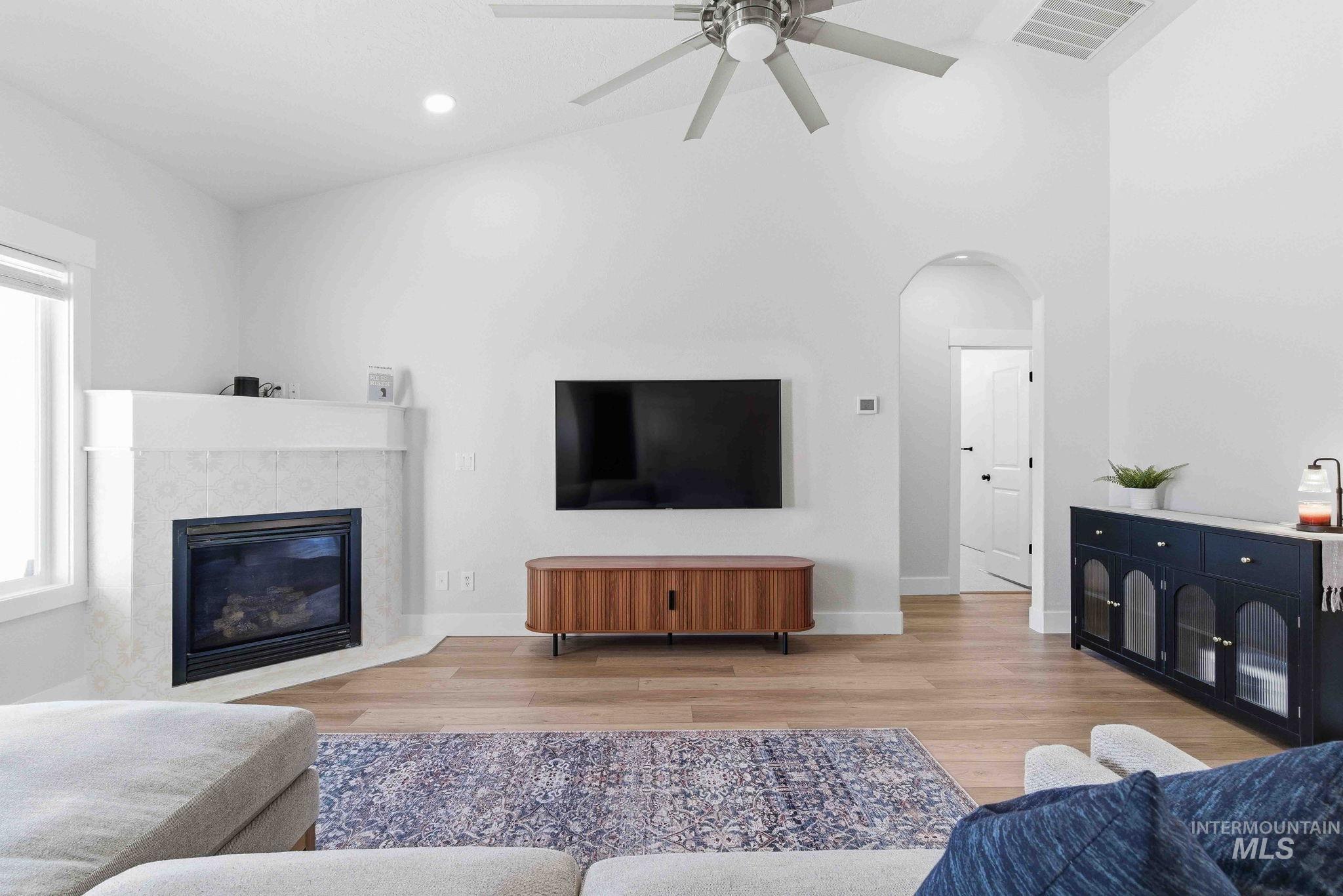 3941 Vista Ridge Lane