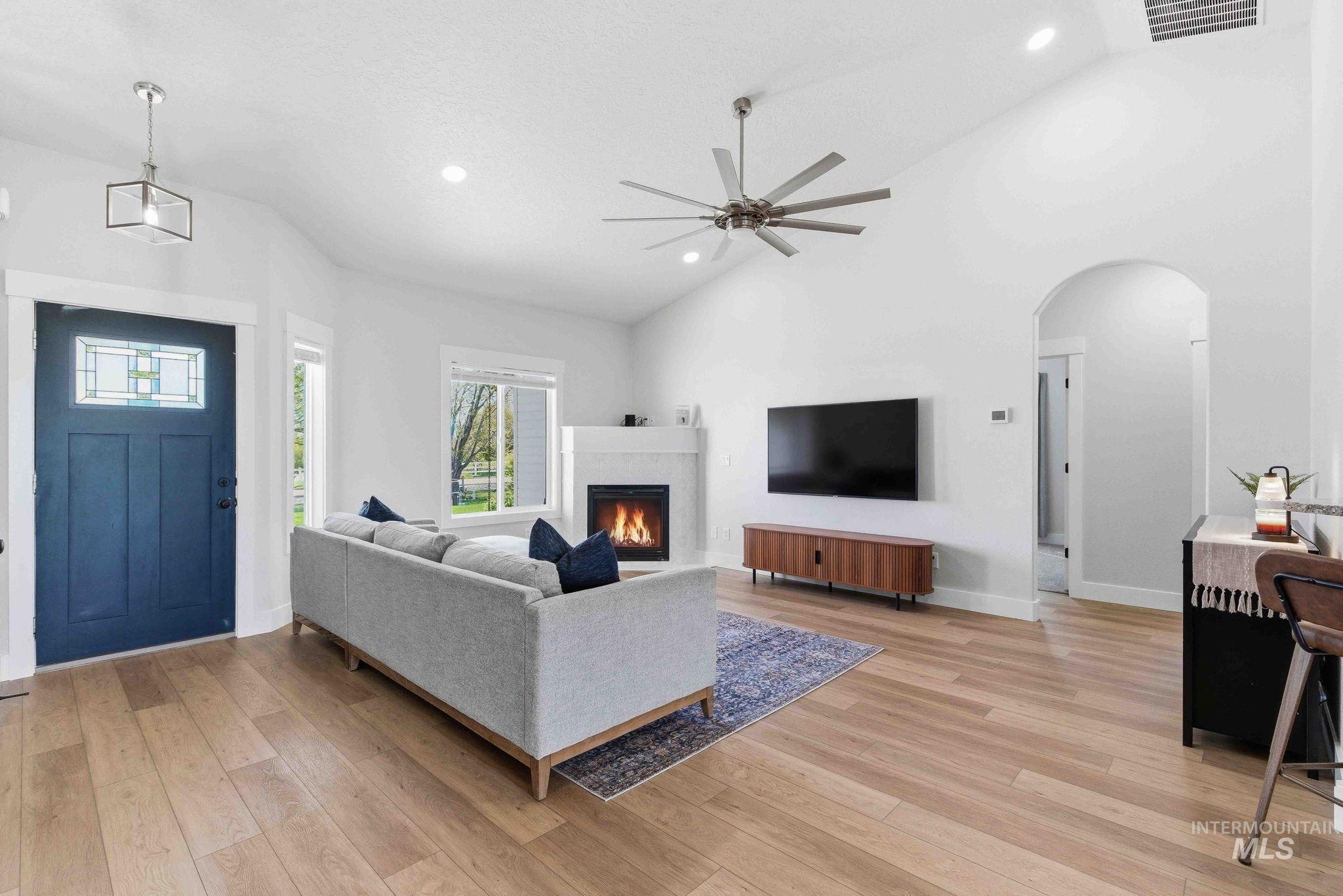 3941 Vista Ridge Lane