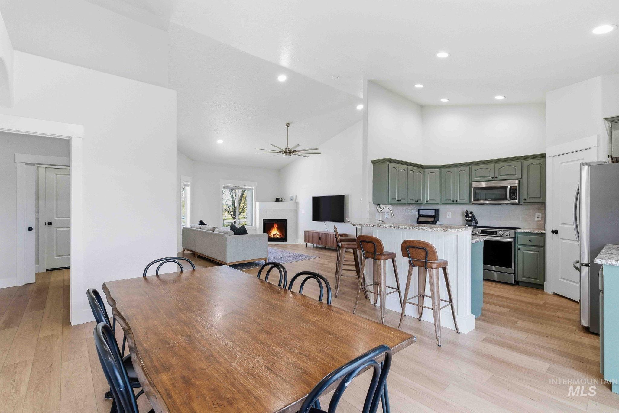 3941 Vista Ridge Lane