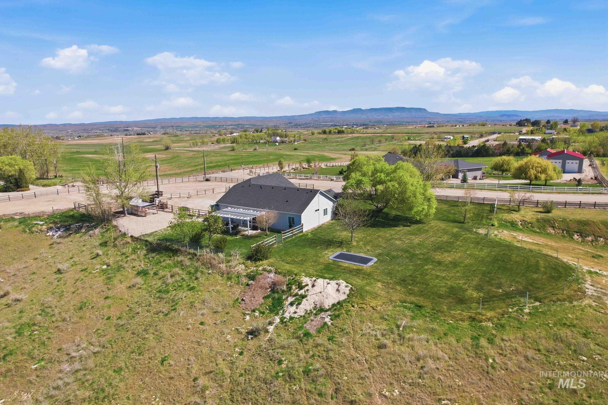 3941 Vista Ridge Lane