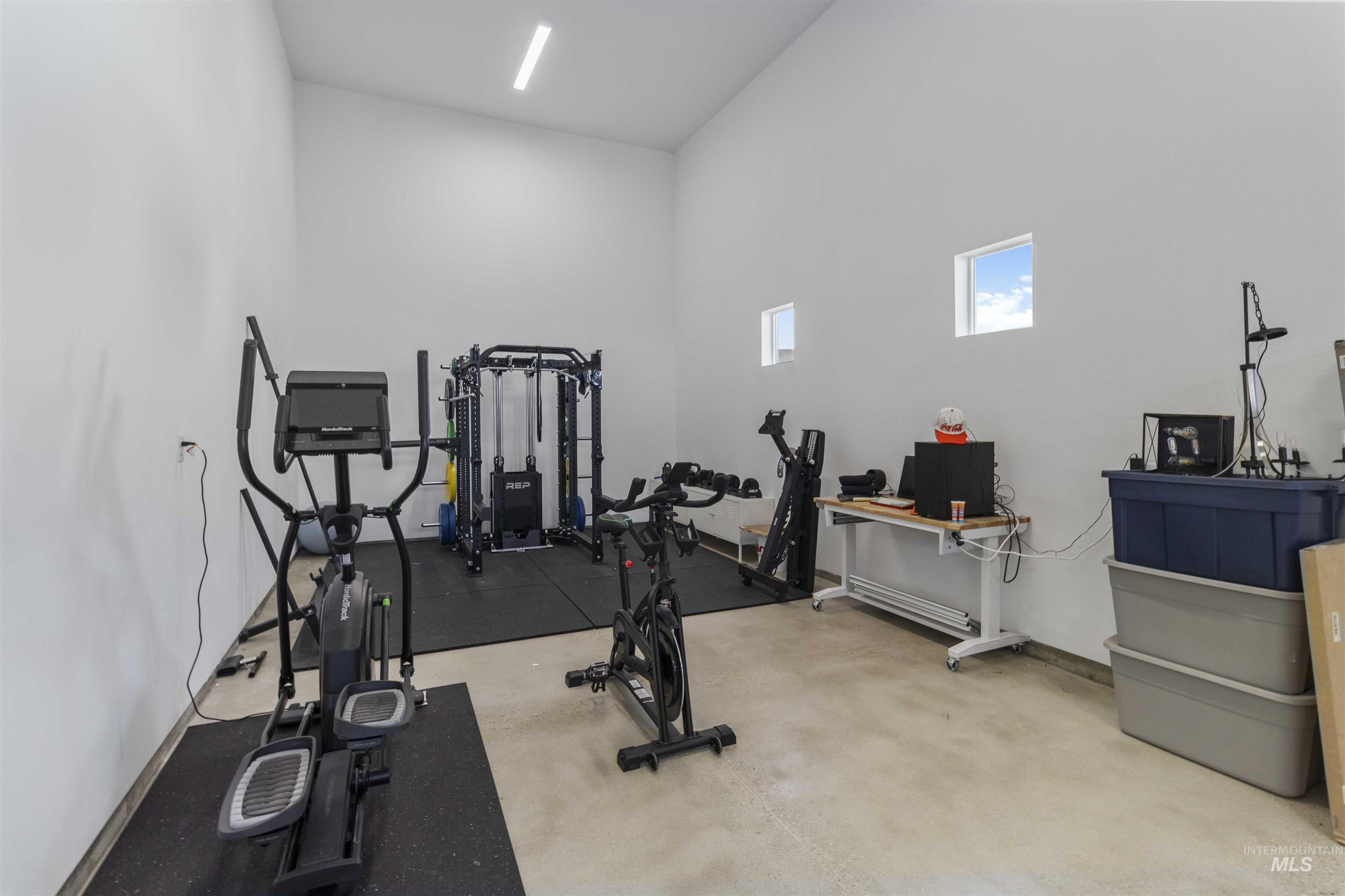 125 S Eagles Roost Way