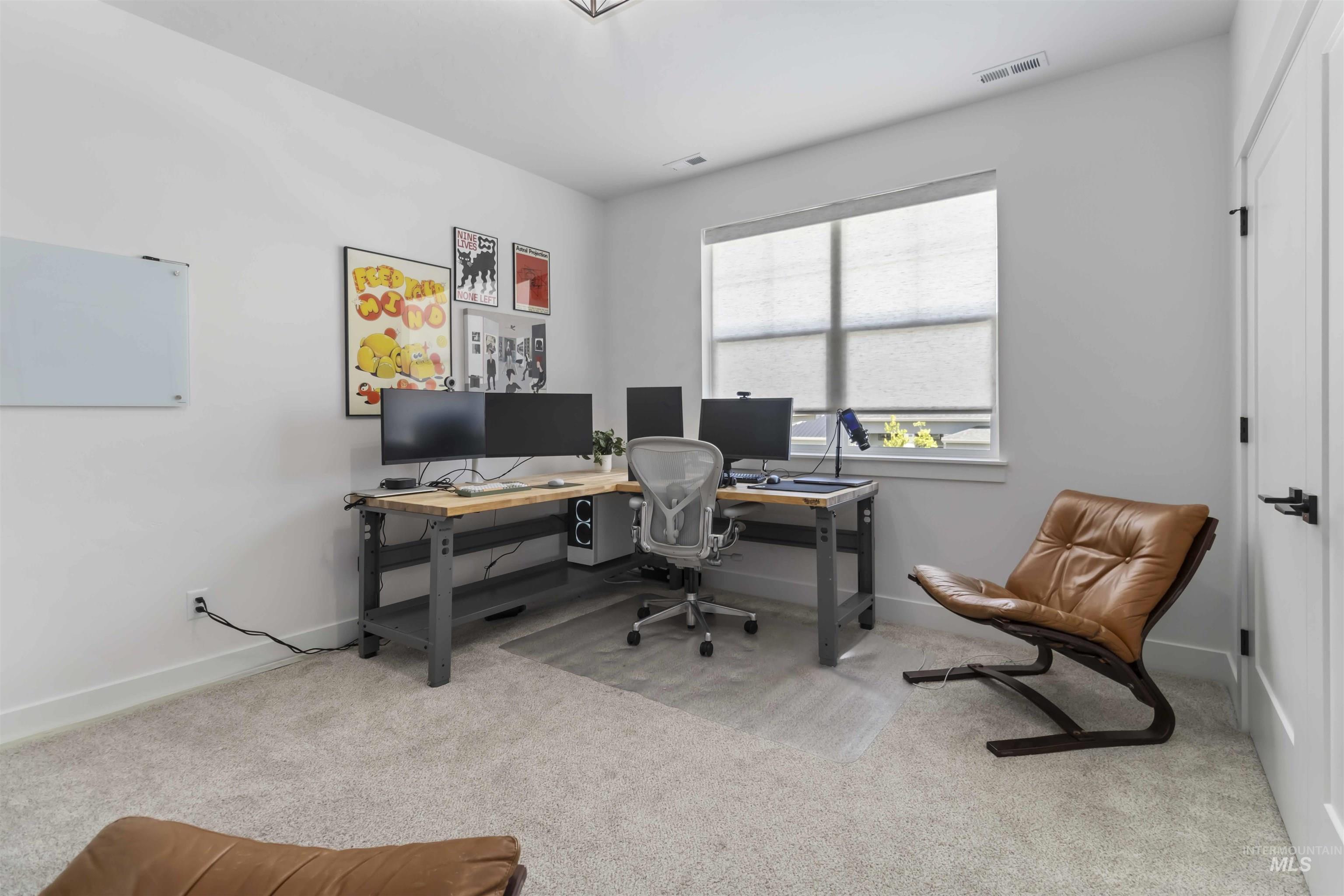 125 S Eagles Roost Way