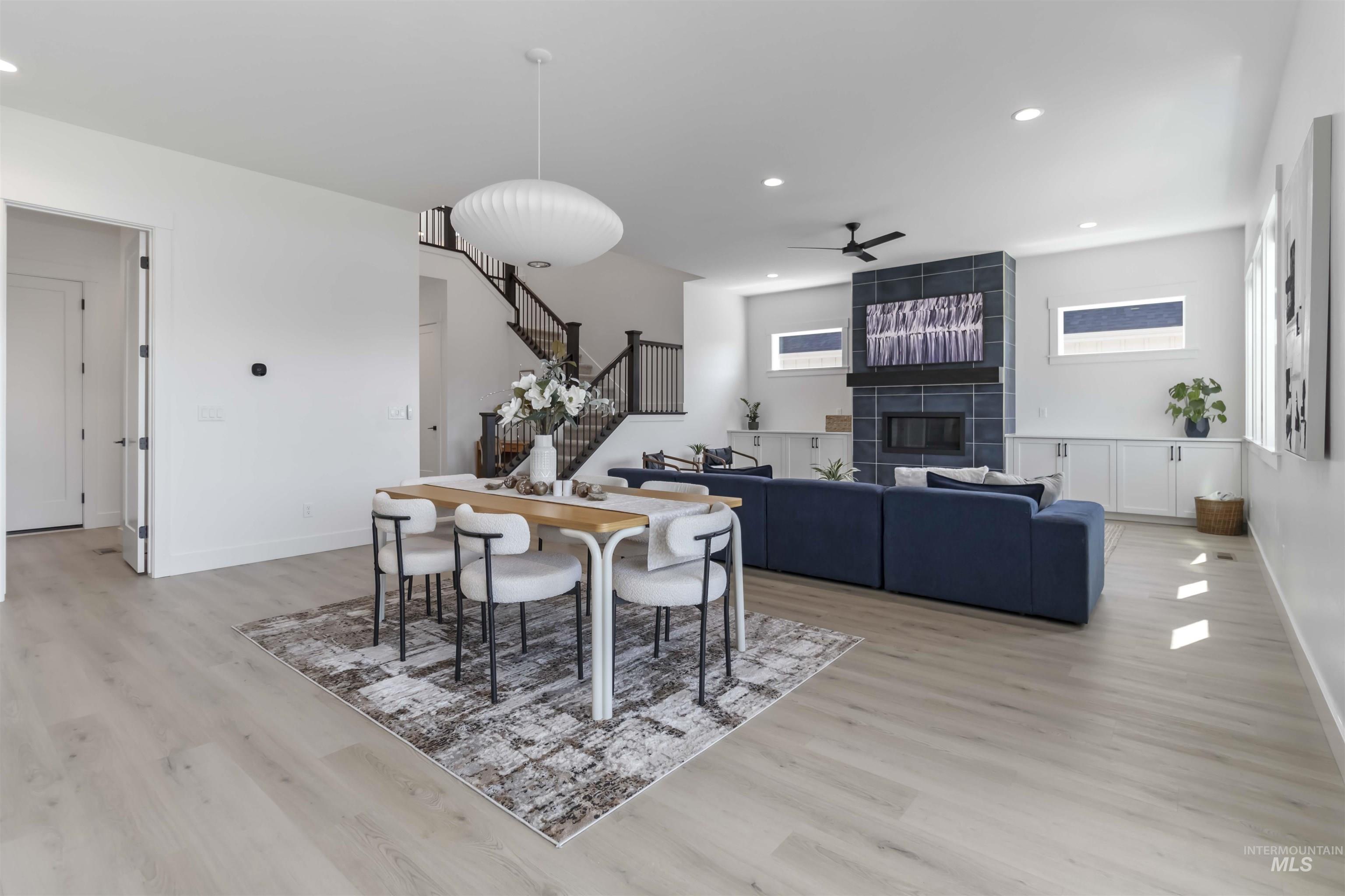 125 S Eagles Roost Way