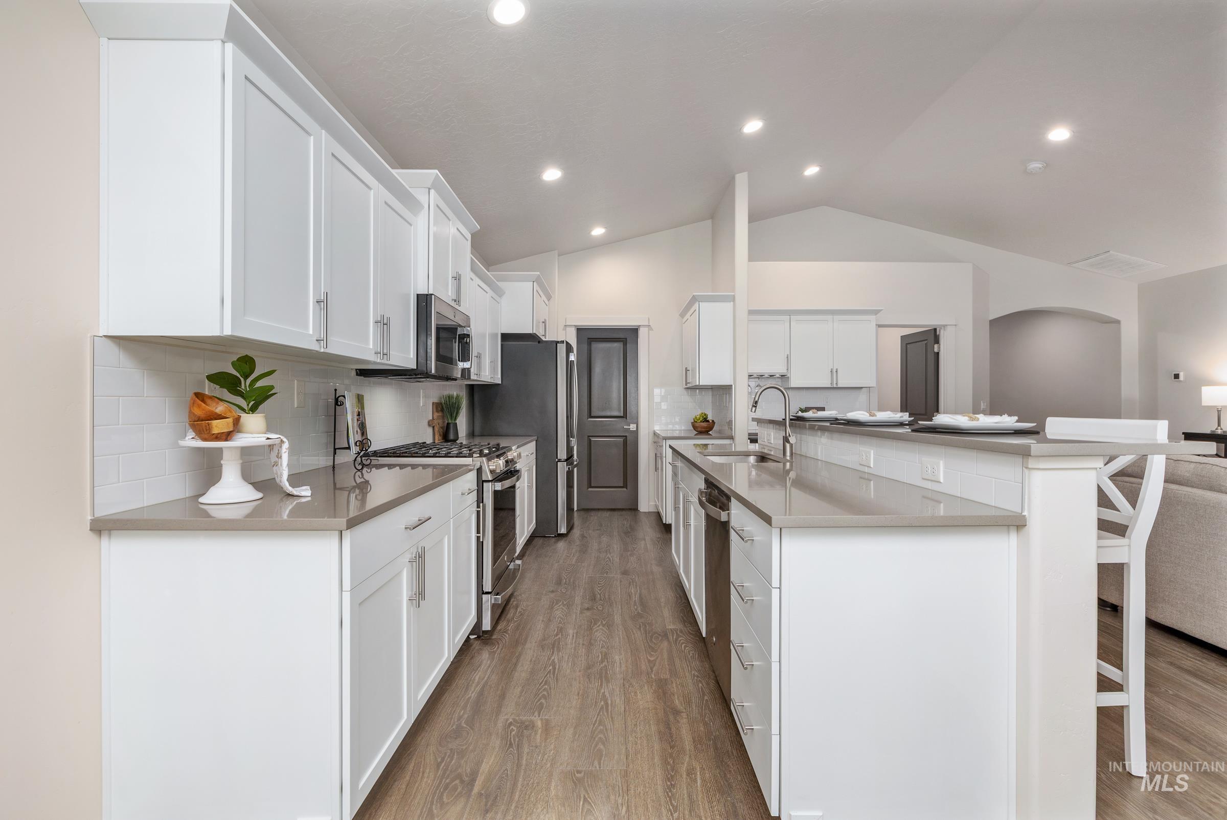 7565 W Itasco Dr