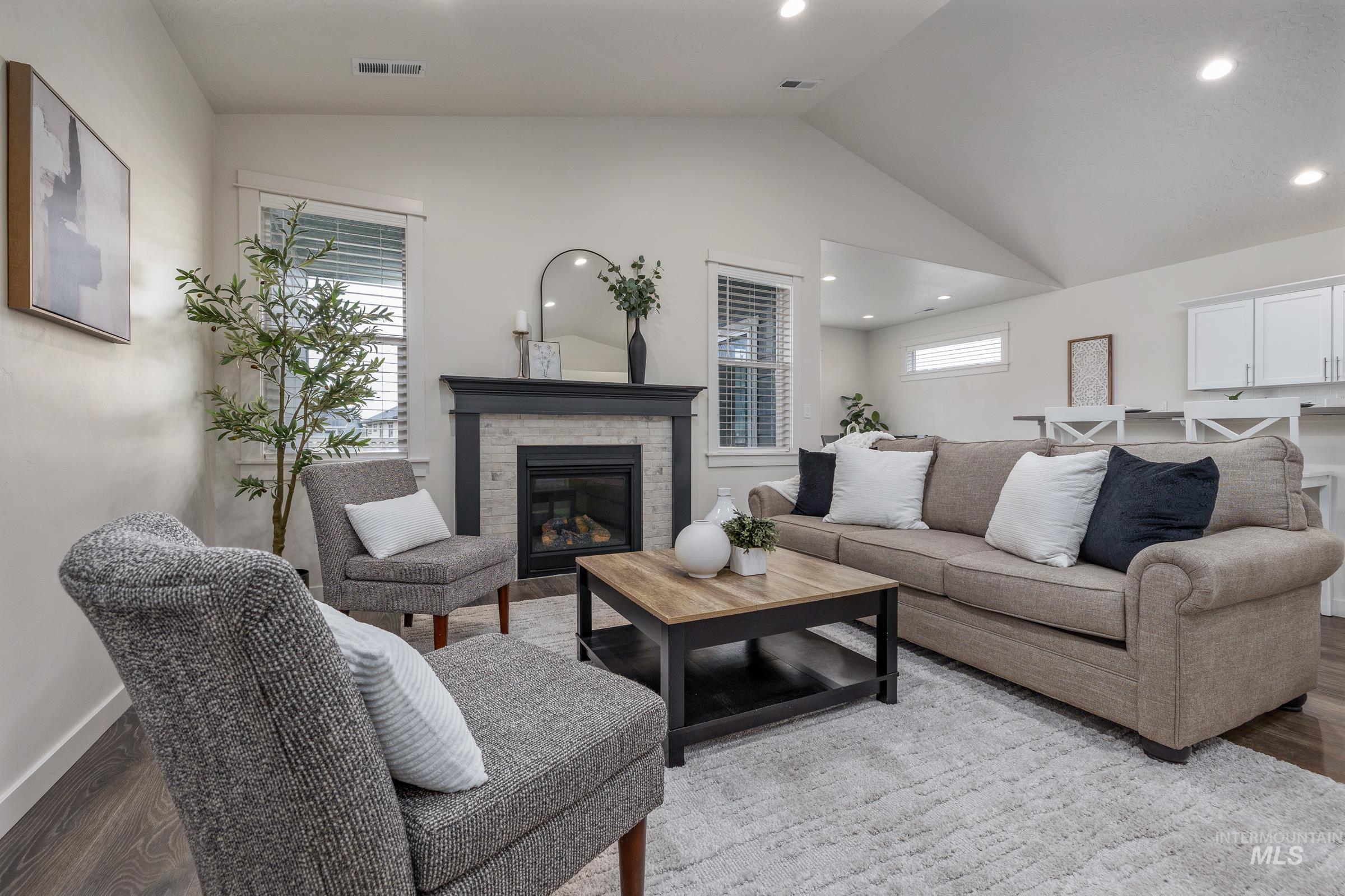 7565 W Itasco Dr