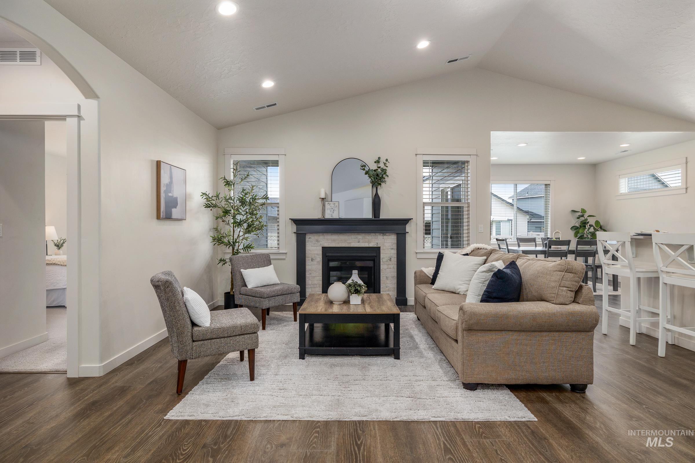 7565 W Itasco Dr