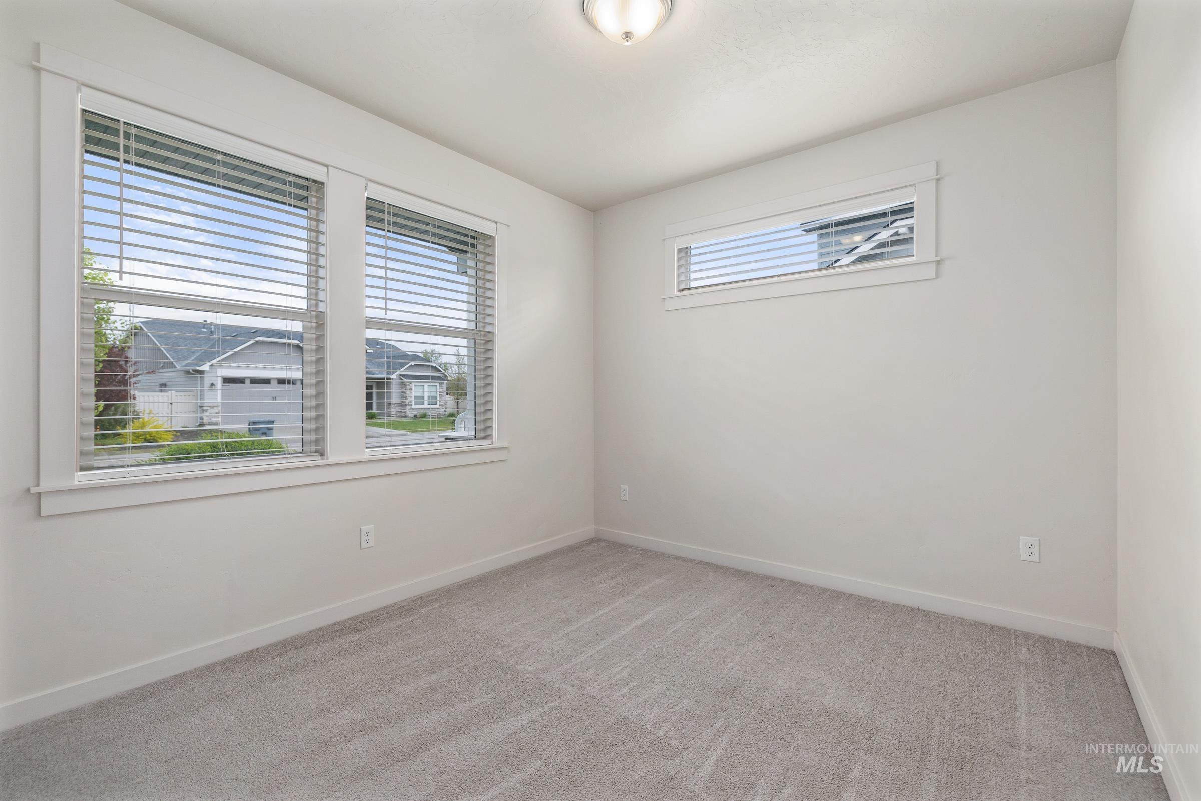 7565 W Itasco Dr