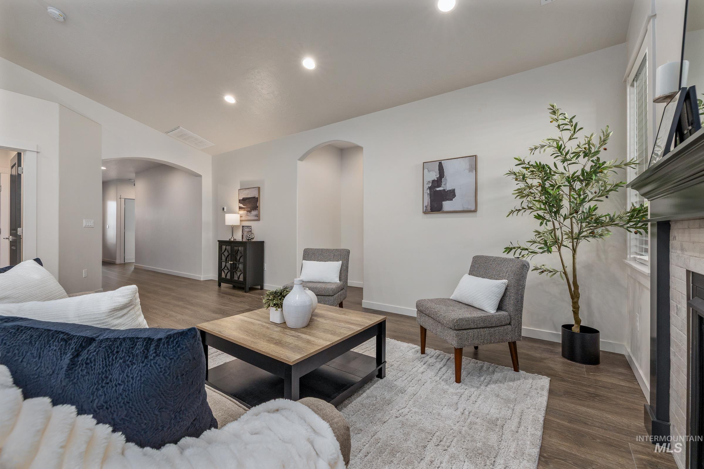 7565 W Itasco Dr