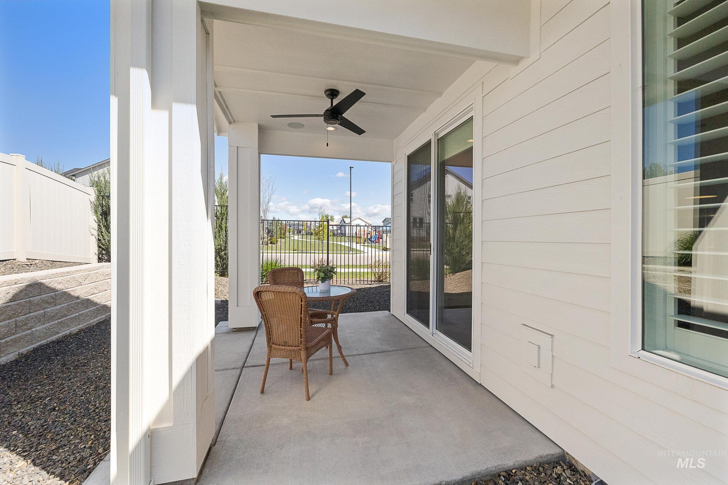 493 N Plainfield Ave