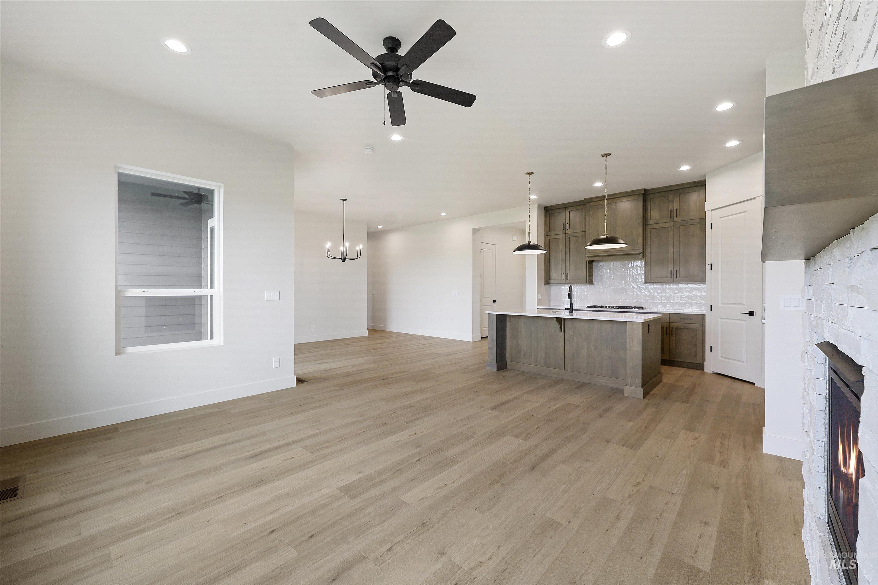 11209 S Corballis Ln.