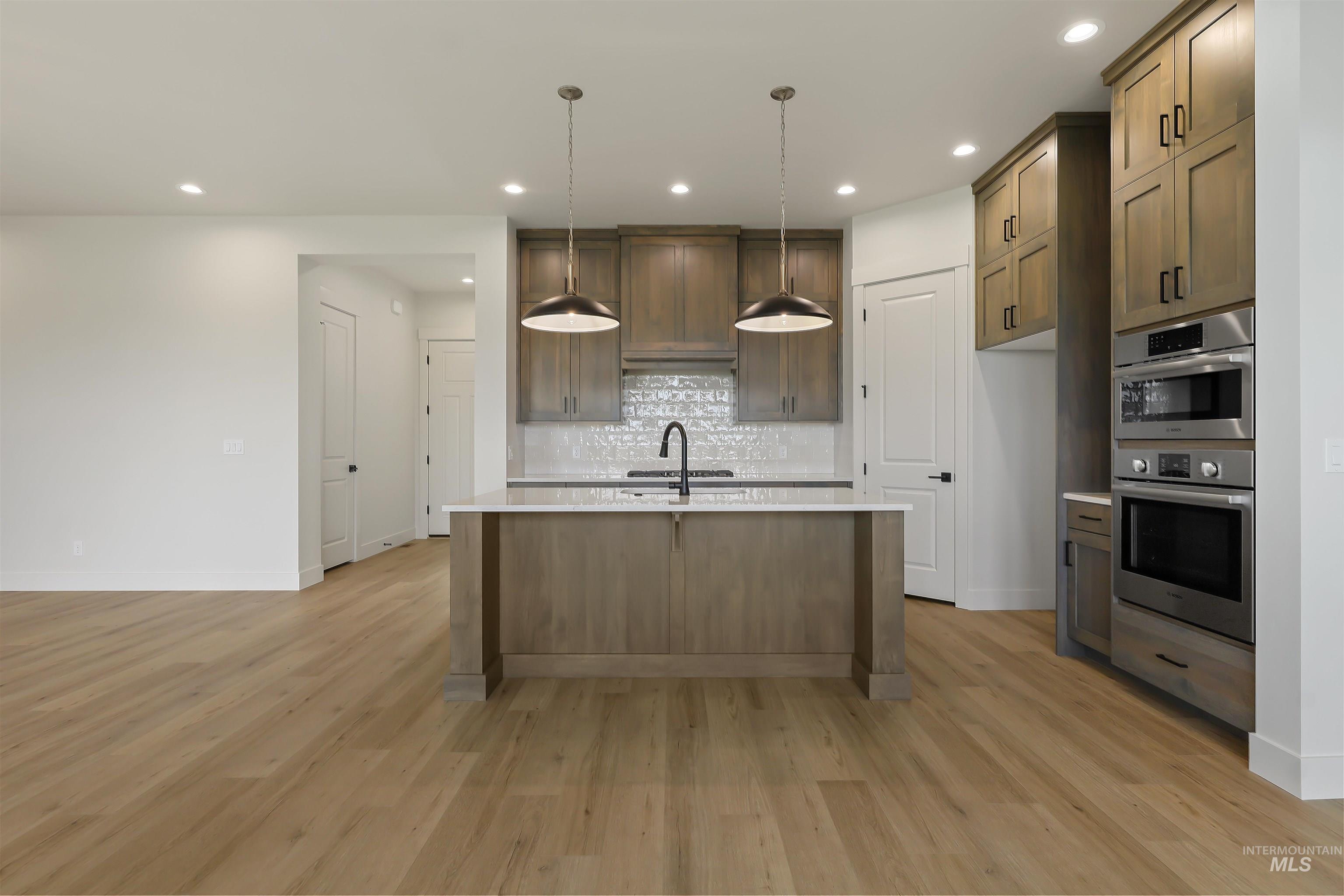 11209 S Corballis Ln.