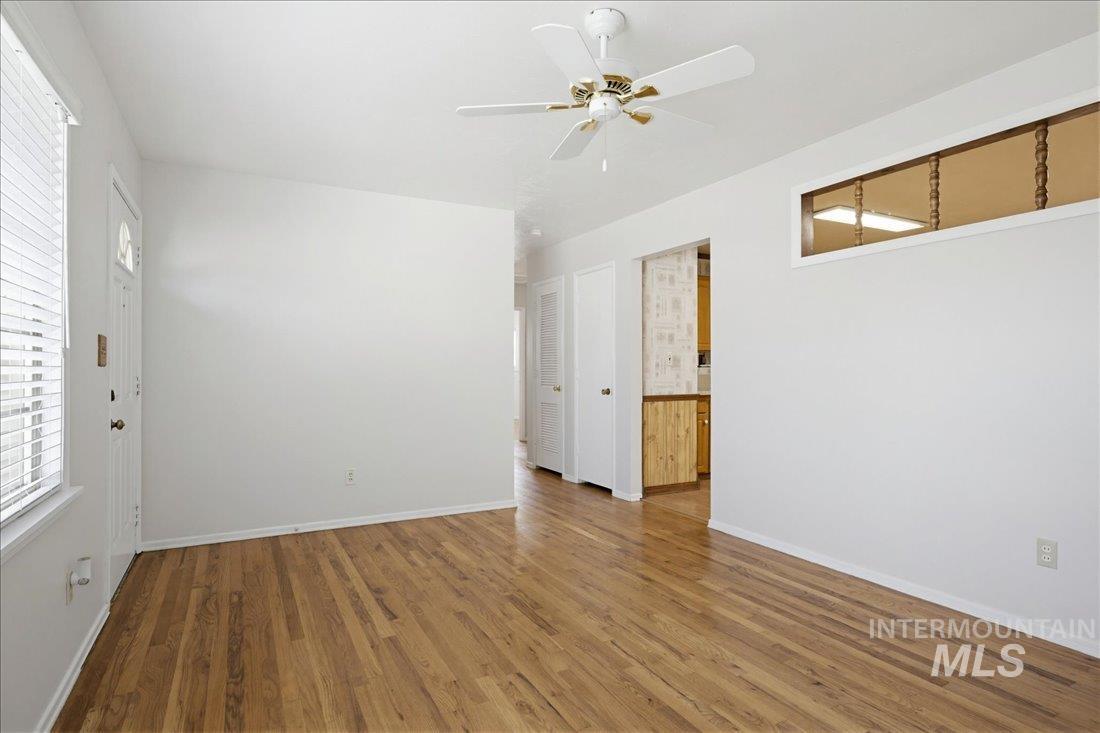 1205 N 6th E