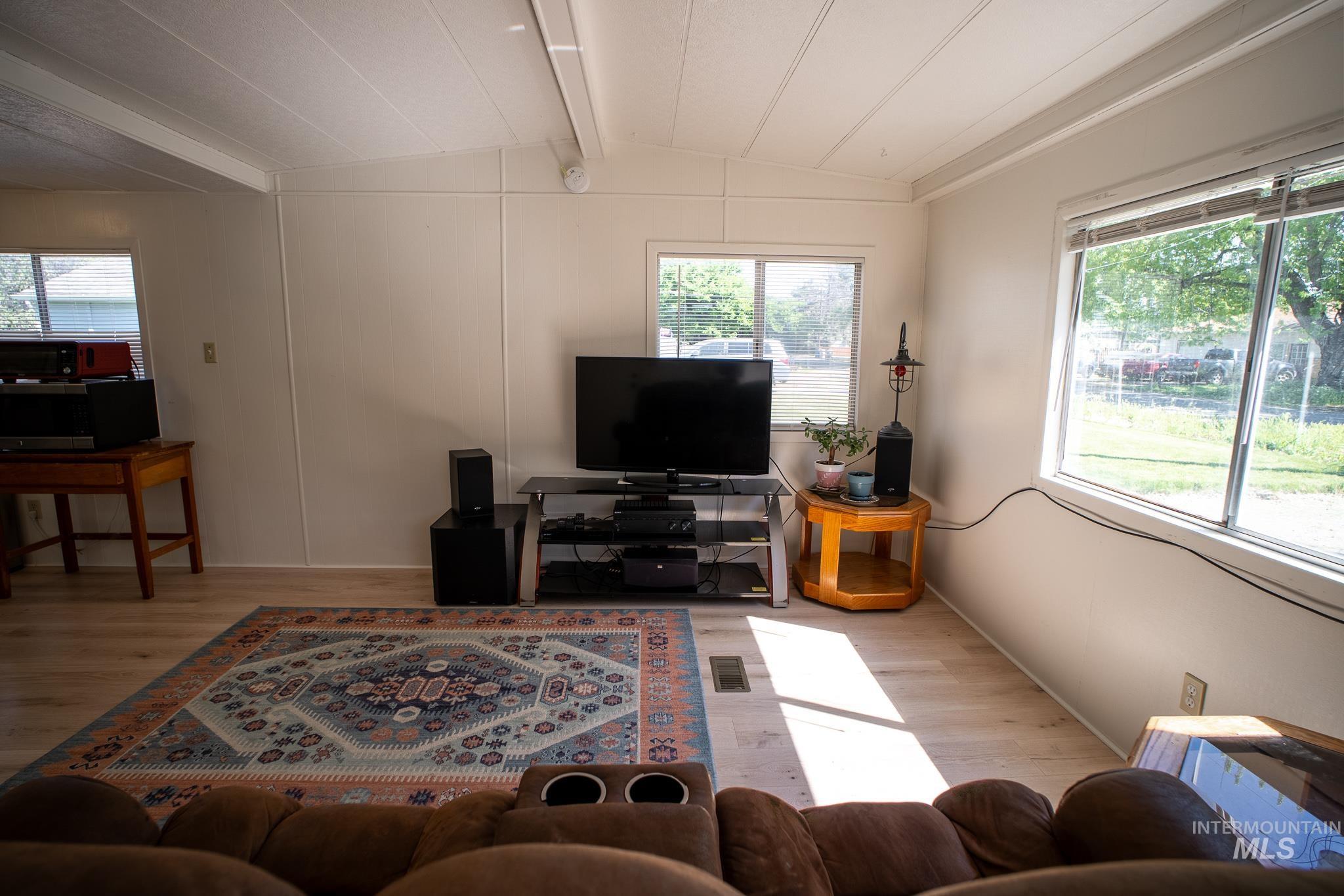 3037 N Kimball St Unit: 34