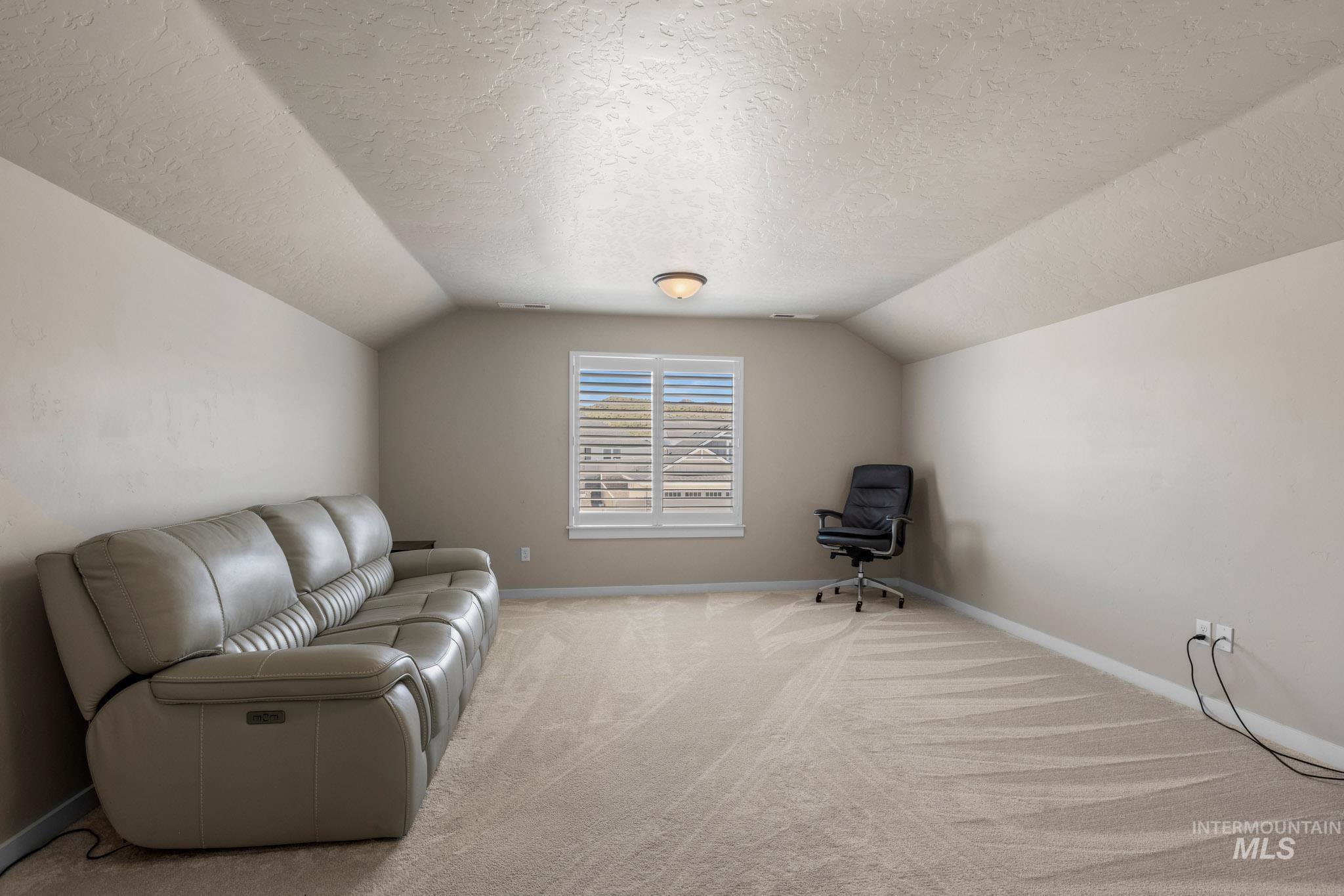 1711 Panama Ave