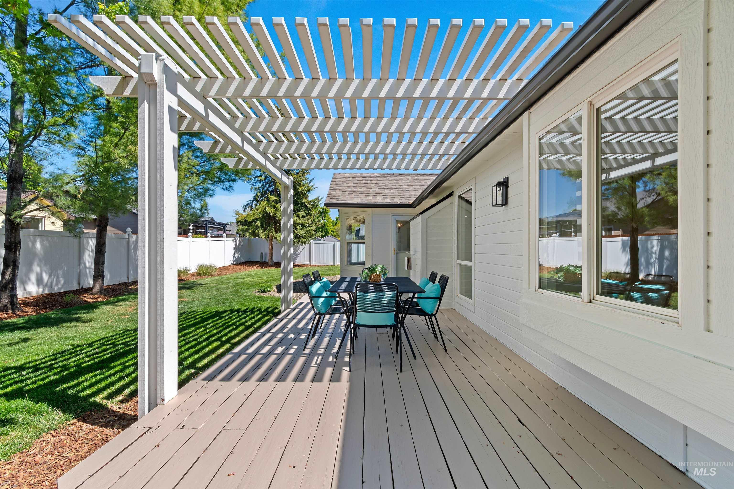 2188 E Skokie Dr