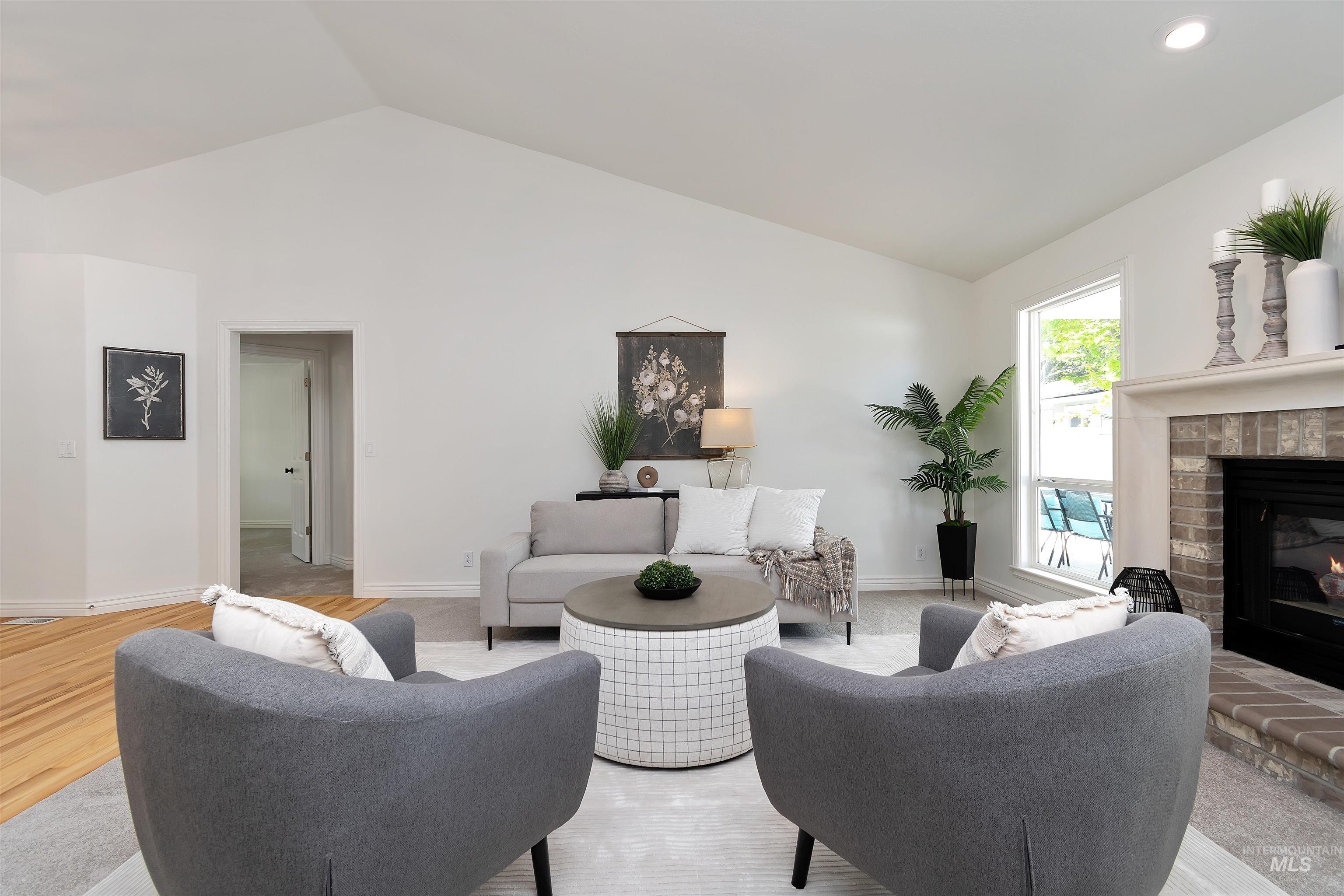 2188 E Skokie Dr